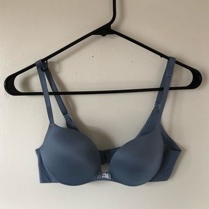 Victoria’s Secret Size 34 B Lined Demi